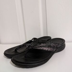 Crocs Womens Capri Sandals Shoes Black Thong Flip Flop Slip On Casual Comfort 10